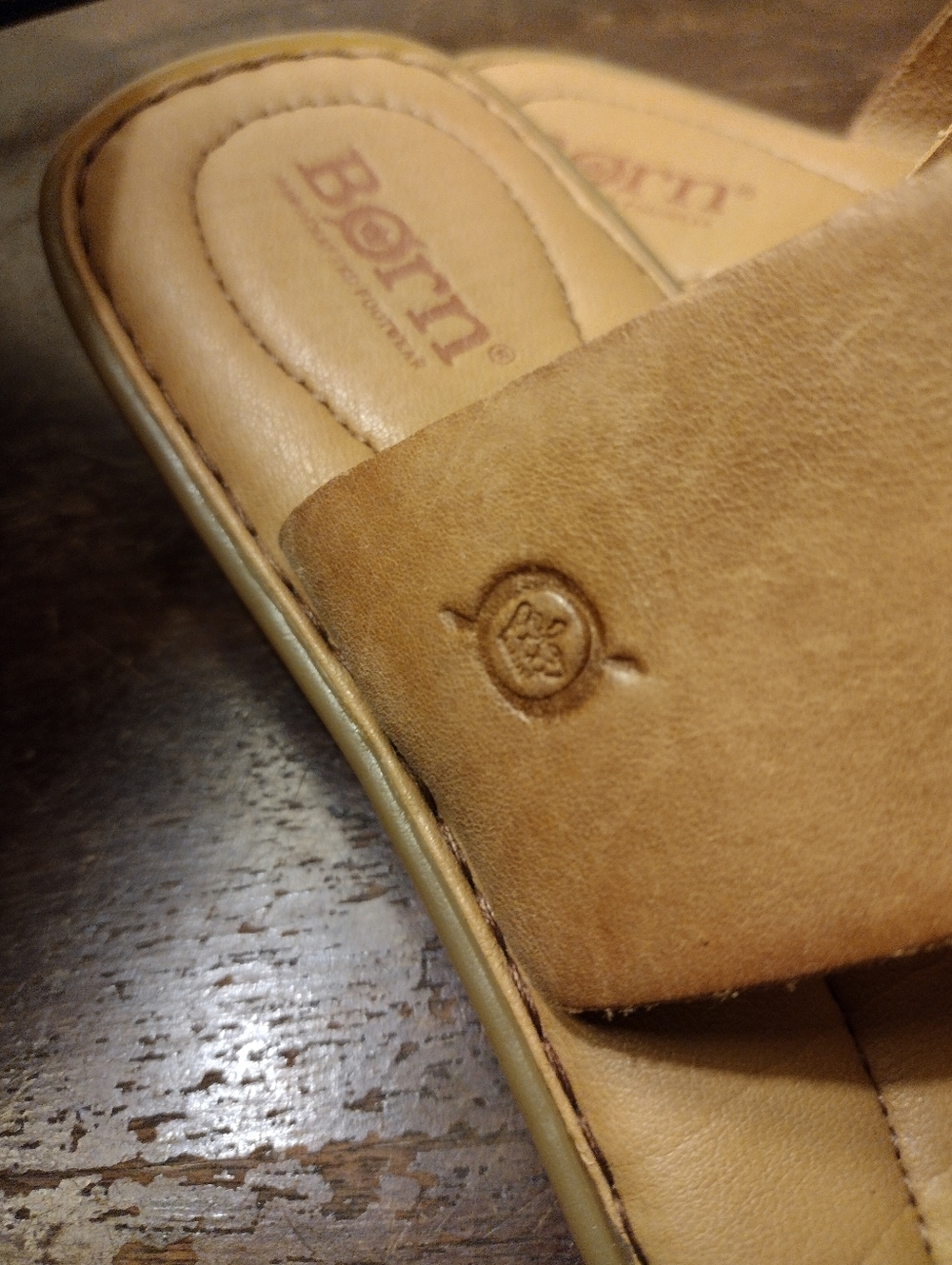 Born Tan Leather Cherita Slide Sandals Size 9 - Picture 3 of 7